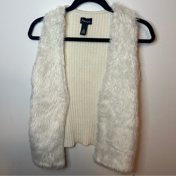 SEDUCTIONS size S white faux fur front vest - Picture 1 of 9